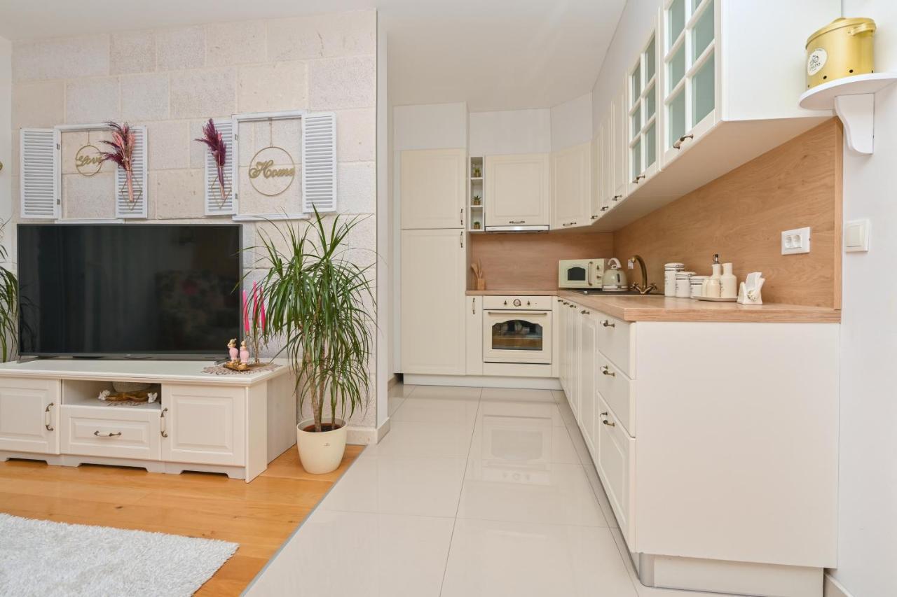 Apartment Daninovica II Makarska Eksteriør billede